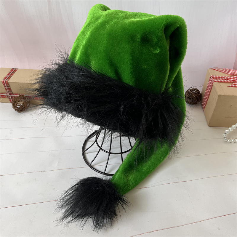 Pluszowa czapka Świętego Mikoł – Santa Hat Plush recenzja i cena